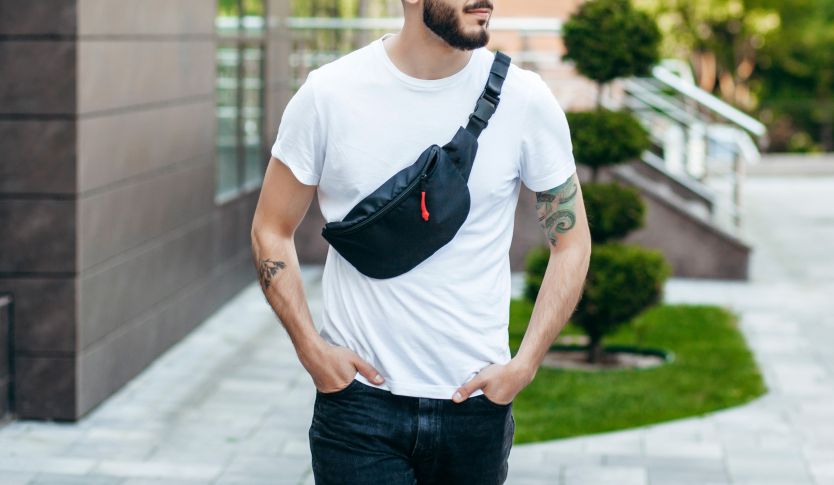 Pánská ledvinka nošená křížem